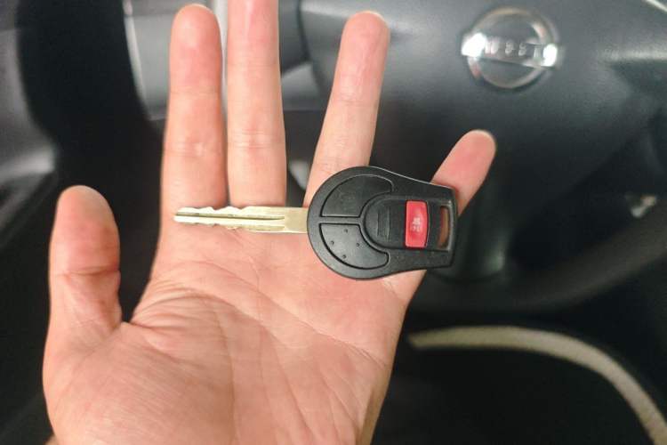 Used Nissan Tiida 2013 1.6L CVT Cool Cafe Edition Vehicle Key