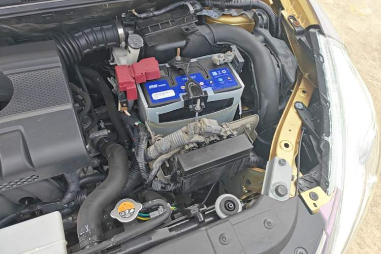 Used Nissan Tiida 2013 1.6L CVT Cool Cafe Edition Engine Bay Left
