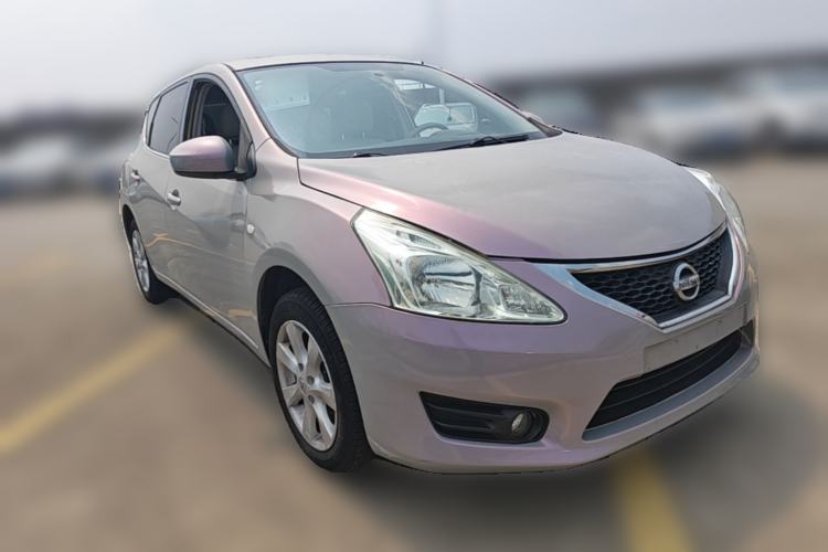 Used Nissan Tiida 2013 1.6L CVT Cool Cafe Edition Front Right 45 Deg