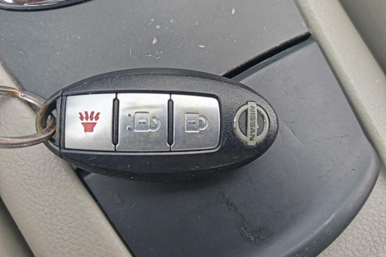 Used Nissan Tiida 2013 1.6L CVT Cool Cafe Edition Vehicle Key