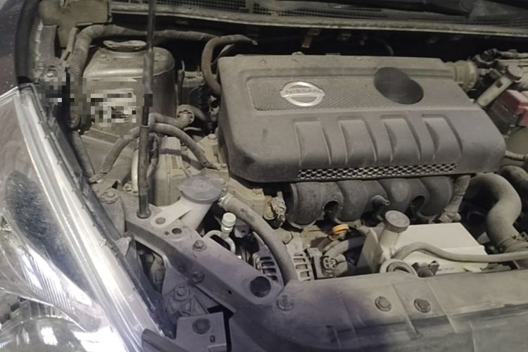 Used Nissan Tiida 2013 1.6L CVT Cool Cafe Edition Engine Bay Right