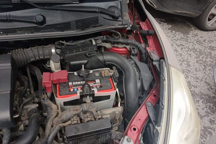 Used Nissan Tiida 2013 1.6L CVT Cool Cafe Edition Engine Bay Left