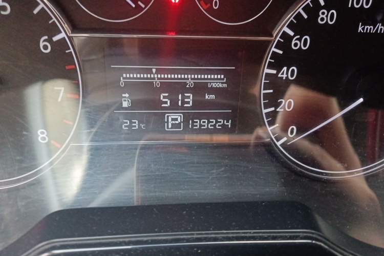 Used Nissan Tiida 2013 1.6L CVT Cool Cafe Edition Odometer Close Up