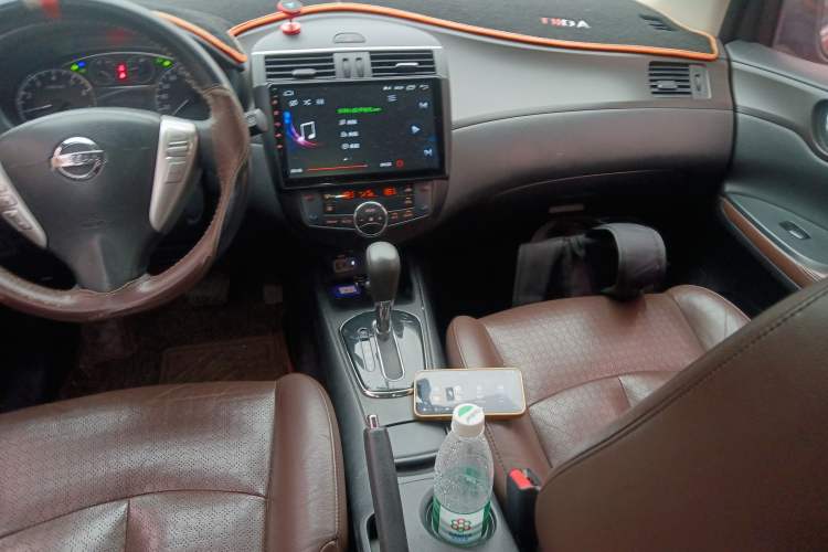Used Nissan Tiida 2013 1.6L CVT Cool Cafe Edition Audio And AC Panel