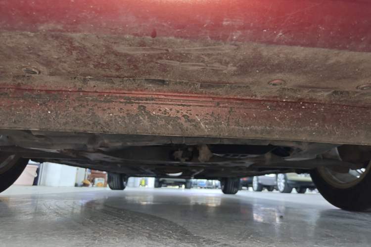 Used Nissan Tiida 2013 1.6L CVT Cool Cafe Edition Chassis Front