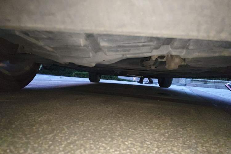 Used Nissan Tiida 2013 1.6L CVT Cool Cafe Edition Chassis Front