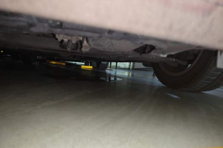 Used Nissan Tiida 2013 1.6L CVT Cool Cafe Edition Chassis Front