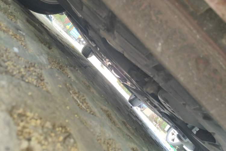 Used Nissan Tiida 2013 1.6L CVT Cool Cafe Edition Chassis Front