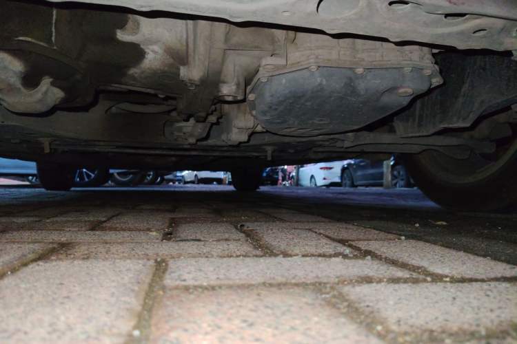 Used Nissan Tiida 2013 1.6L CVT Cool Cafe Edition Chassis Front