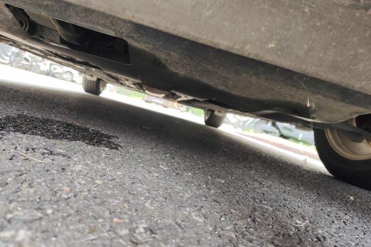 Used Nissan Tiida 2013 1.6L CVT Cool Cafe Edition Chassis Front