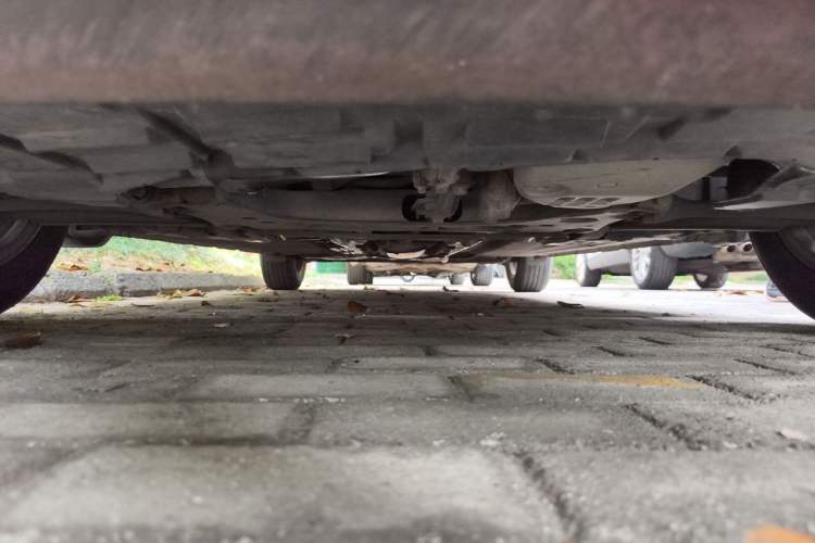 Used Nissan Tiida 2013 1.6L CVT Cool Cafe Edition Chassis Front