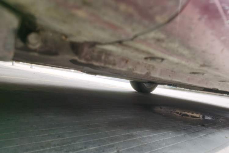 Used Nissan Tiida 2013 1.6L CVT Cool Cafe Edition Chassis Front Left