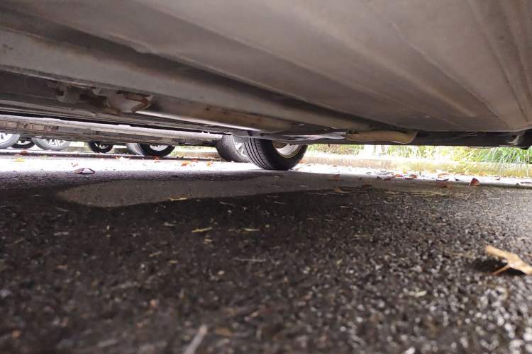 Used Nissan Tiida 2013 1.6L CVT Cool Cafe Edition Chassis Front Left