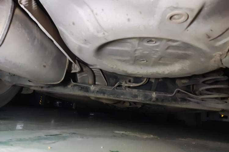 Used Nissan Tiida 2013 1.6L CVT Cool Cafe Edition Chassis Rear