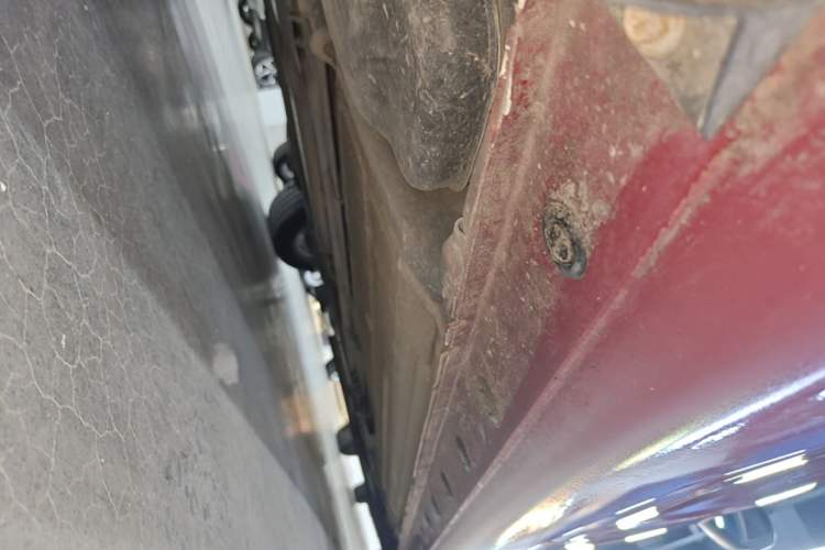 Used Nissan Tiida 2013 1.6L CVT Cool Cafe Edition Chassis Rear Right