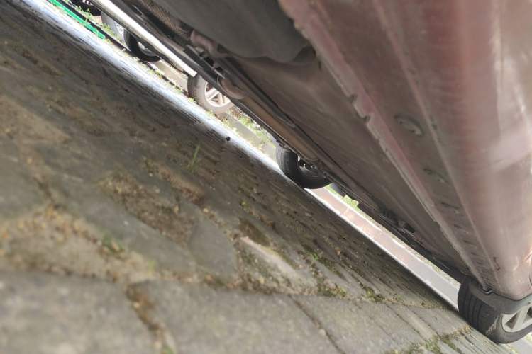 Used Nissan Tiida 2013 1.6L CVT Cool Cafe Edition Chassis Rear Right