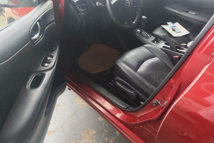 Used Nissan Tiida 2013 1.6L CVT Cool Cafe Edition Driver Seat
