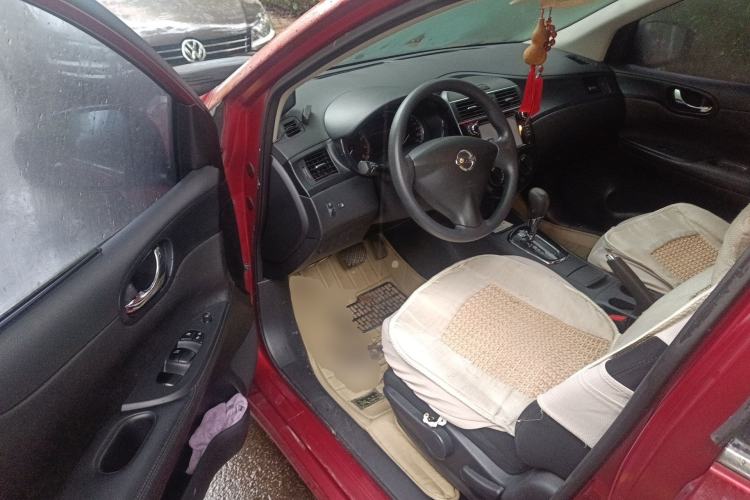 Used Nissan Tiida 2013 1.6L CVT Cool Cafe Edition Driver Seat
