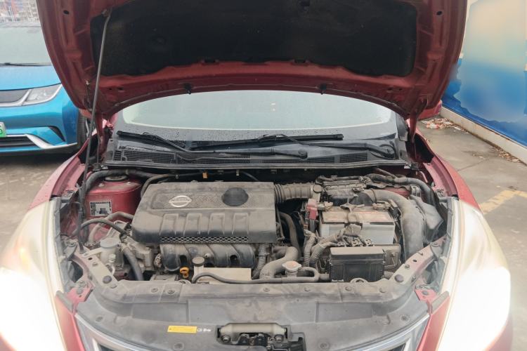 Used Nissan Tiida 2013 1.6L CVT Cool Cafe Edition Engine Bay