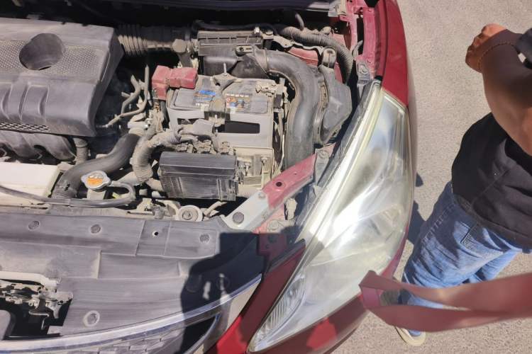 Used Nissan Tiida 2013 1.6L CVT Cool Cafe Edition Engine Bay Left