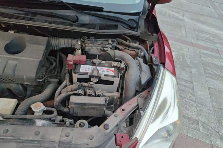 Used Nissan Tiida 2013 1.6L CVT Cool Cafe Edition Engine Bay Left
