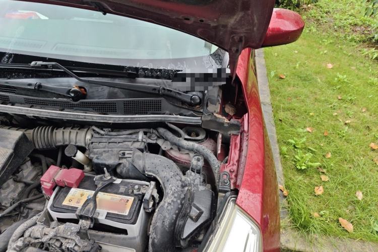 Used Nissan Tiida 2013 1.6L CVT Cool Cafe Edition Engine Bay Left