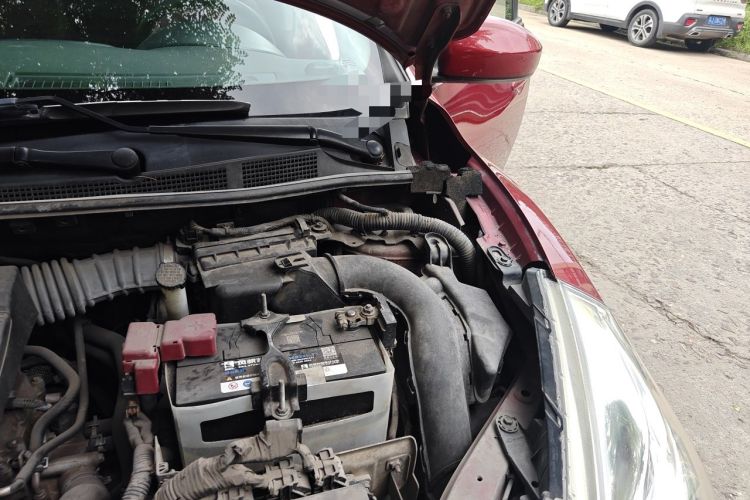 Used Nissan Tiida 2013 1.6L CVT Cool Cafe Edition Engine Bay Left
