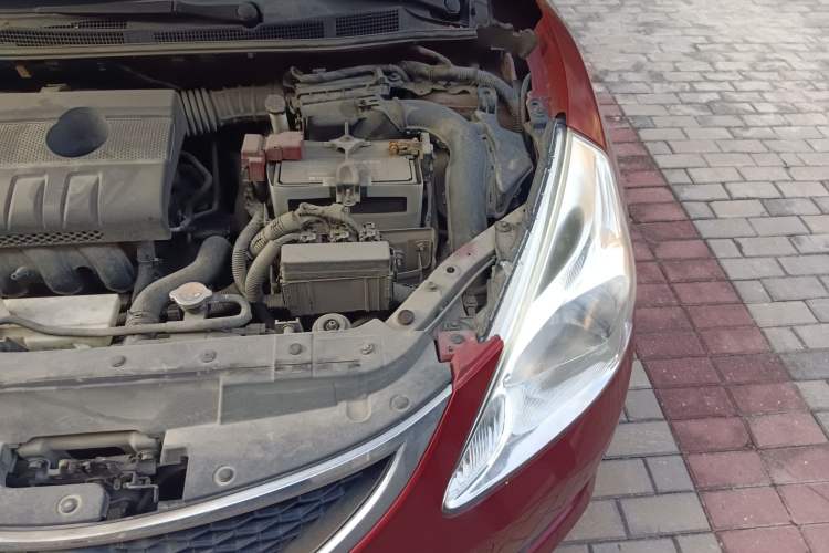 Used Nissan Tiida 2013 1.6L CVT Cool Cafe Edition Engine Bay Left