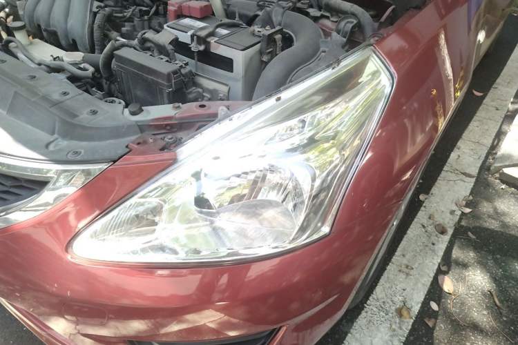 Used Nissan Tiida 2013 1.6L CVT Cool Cafe Edition Engine Bay Left