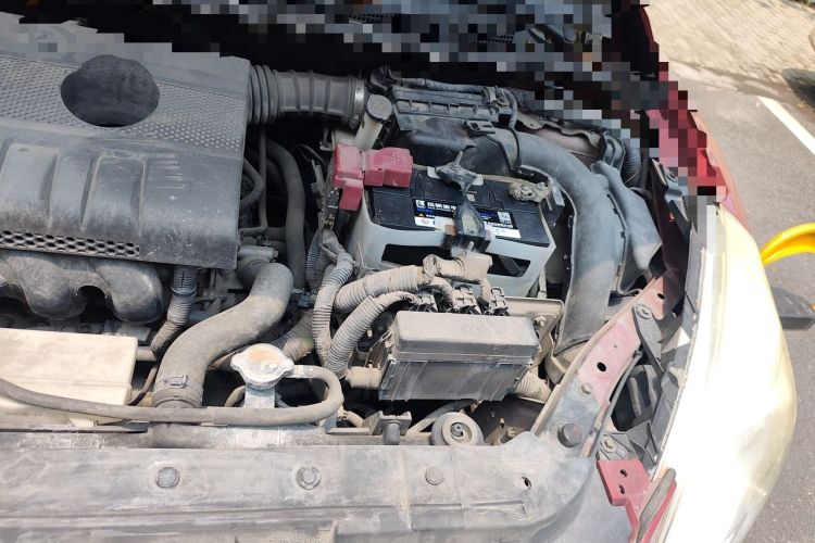 Used Nissan Tiida 2013 1.6L CVT Cool Cafe Edition Engine Bay Left