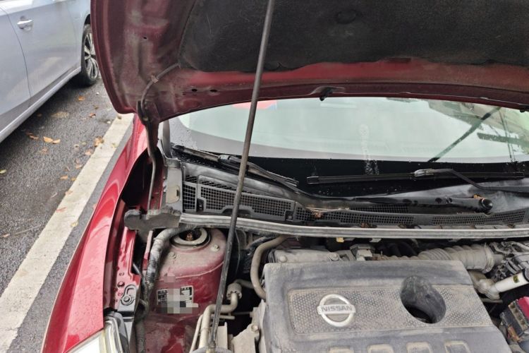 Used Nissan Tiida 2013 1.6L CVT Cool Cafe Edition Engine Bay Right