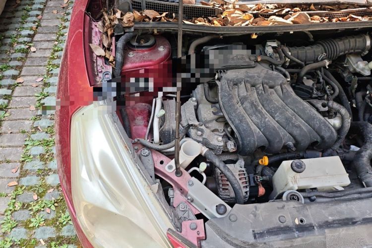 Used Nissan Tiida 2013 1.6L CVT Cool Cafe Edition Engine Bay Right