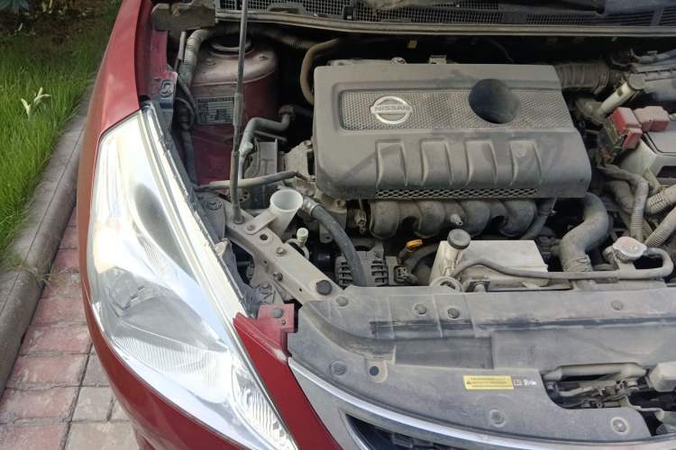 Used Nissan Tiida 2013 1.6L CVT Cool Cafe Edition Engine Bay Right