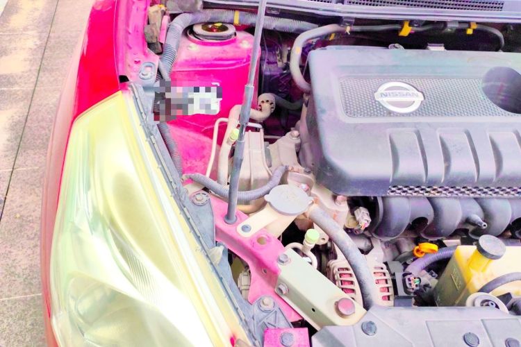 Used Nissan Tiida 2013 1.6L CVT Cool Cafe Edition Engine Bay Right