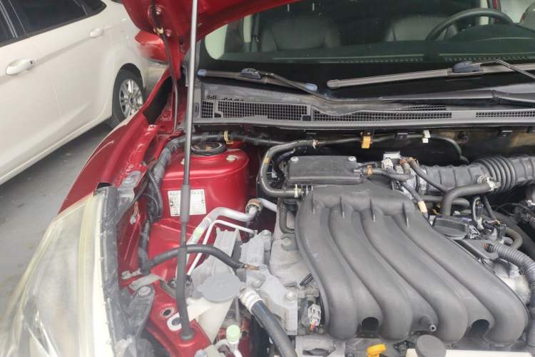 Used Nissan Tiida 2013 1.6L CVT Cool Cafe Edition Engine Bay Right