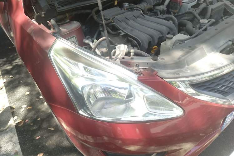 Used Nissan Tiida 2013 1.6L CVT Cool Cafe Edition Engine Bay Right
