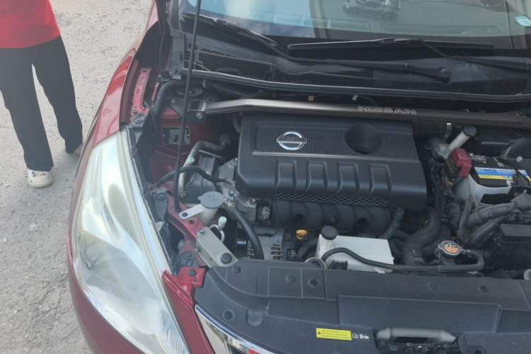 Used Nissan Tiida 2013 1.6L CVT Cool Cafe Edition Engine Bay Right