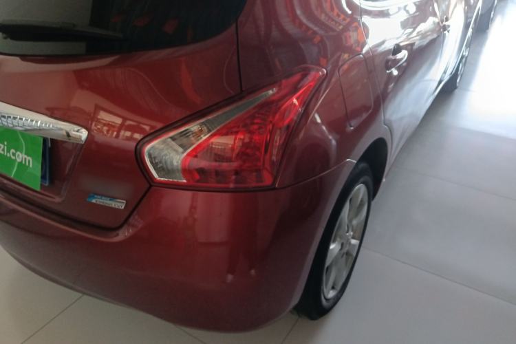Used Nissan Tiida 2013 1.6L CVT Cool Cafe Edition Exterior 3