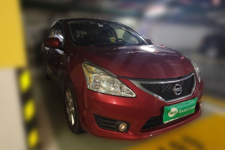 Used Nissan Tiida 2013 1.6L CVT Cool Cafe Edition Front Right 45 Deg