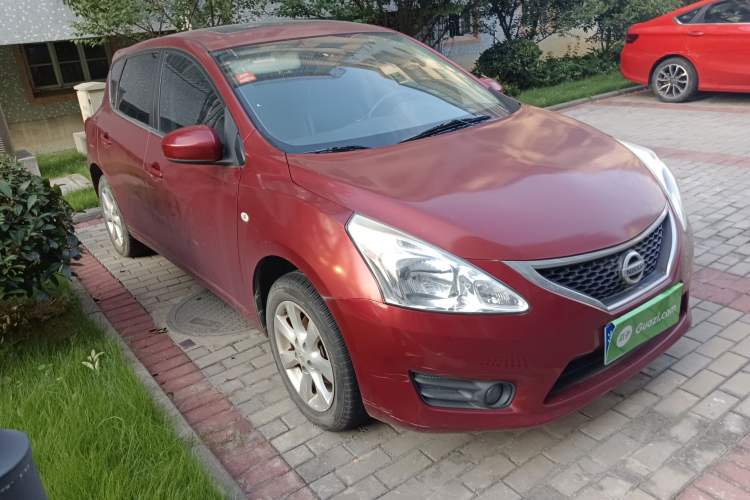 Used Nissan Tiida 2013 1.6L CVT Cool Cafe Edition Front Right 45 Deg