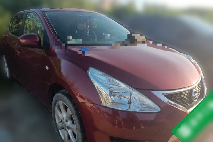 Used Nissan Tiida 2013 1.6L CVT Cool Cafe Edition Front Right 45 Deg