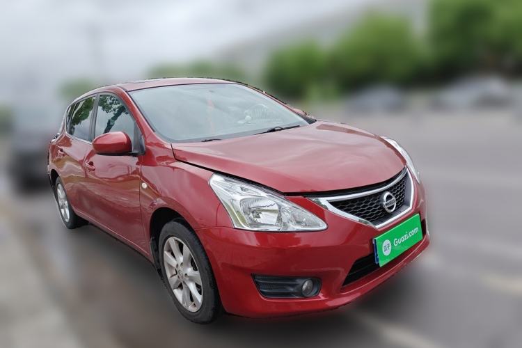 Used Nissan Tiida 2013 1.6L CVT Cool Cafe Edition Front Right 45 Deg
