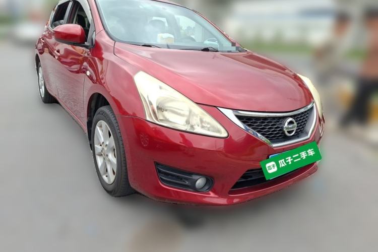 Used Nissan Tiida 2013 1.6L CVT Cool Cafe Edition Front Right 45 Deg