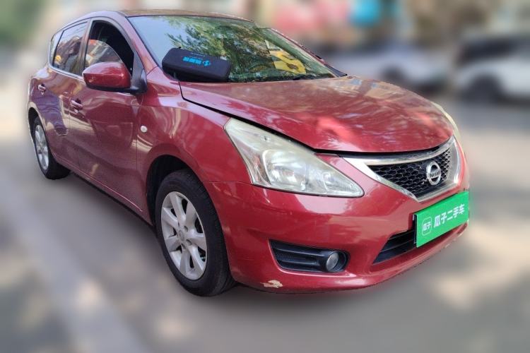 Used Nissan Tiida 2013 1.6L CVT Cool Cafe Edition Front Right 45 Deg
