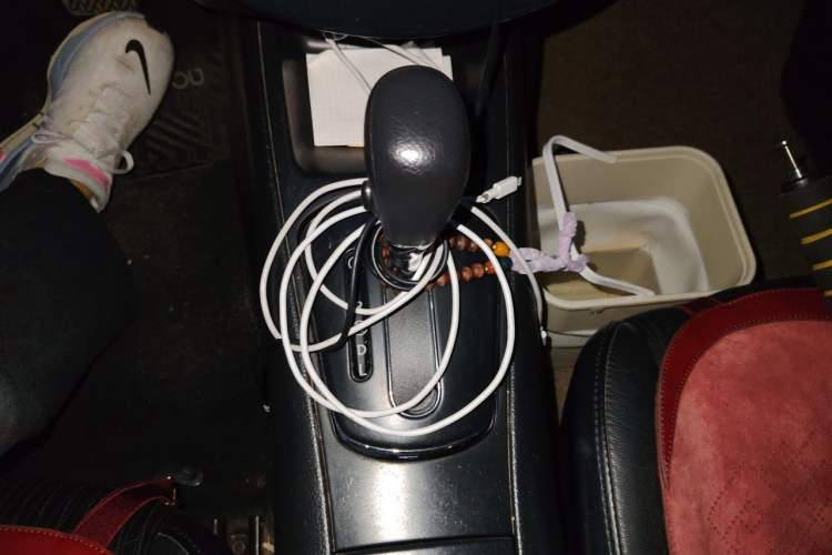 Used Nissan Tiida 2013 1.6L CVT Cool Cafe Edition Gear Lever