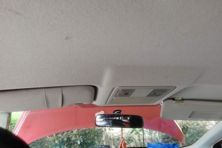 Used Nissan Tiida 2013 1.6L CVT Cool Cafe Edition Headliner