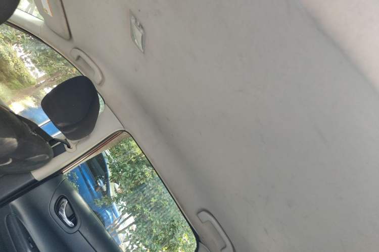 Used Nissan Tiida 2013 1.6L CVT Cool Cafe Edition Headliner