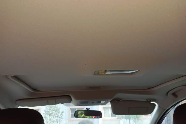 Used Nissan Tiida 2013 1.6L CVT Cool Cafe Edition Headliner