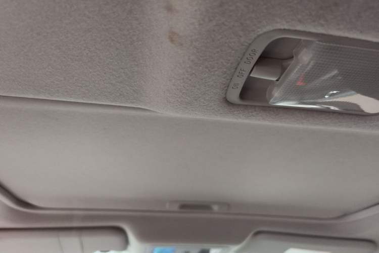 Used Nissan Tiida 2013 1.6L CVT Cool Cafe Edition Headliner
