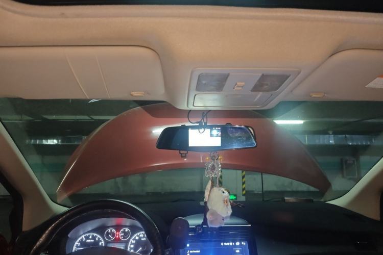 Used Nissan Tiida 2013 1.6L CVT Cool Cafe Edition Headliner